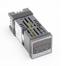 CONTROL DIGITAL UNIVERSAL UDC 1200 DC120L111010000000